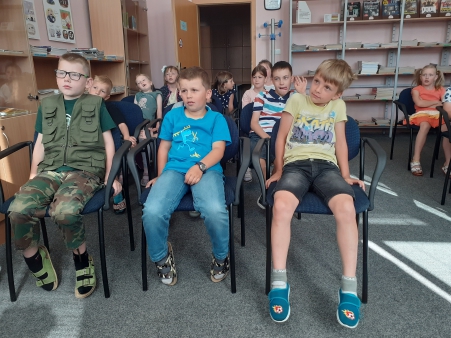 PASOVÁNÍ PRVŇÁČKŮ NA ČTENÁŘE